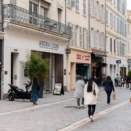 Ferienwohnung {St Fee Sur Les Toits} * Plein Centre Marseille * Clim Exterior foto