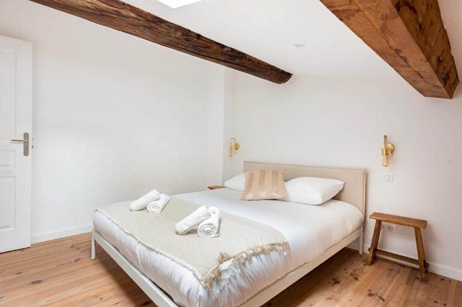 Ferienwohnung {St Fee Sur Les Toits} * Plein Centre Marseille * Clim Exterior foto